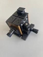 Thor Labs MDE330TH - 3-Axis   Bearing Stage, Micrometers