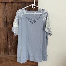 Cato Thermal Top 22/24 Lavender Purple Vneck Waffle Boho Lace Sleeves