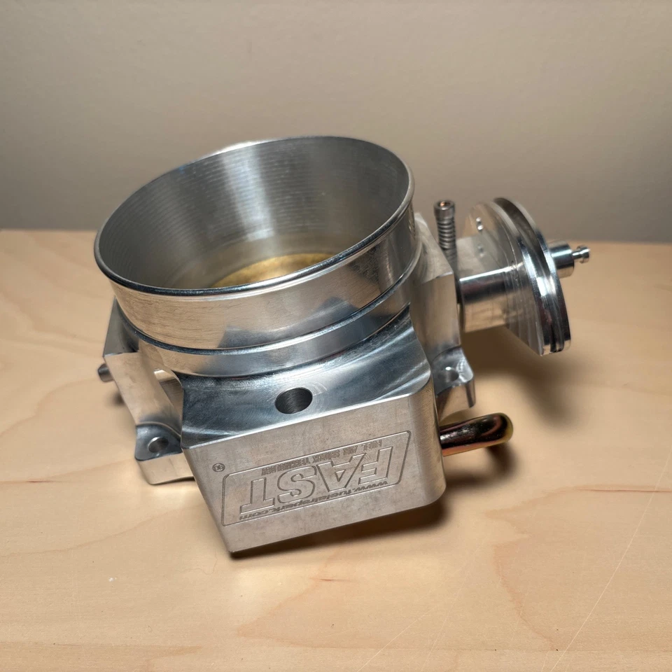 Cuerpo de acelerador LS1 de aluminio de 90 mm rápido Foto 2 de 4