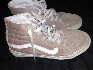 high top light pink vans