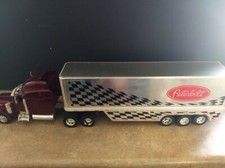 Camión remolque Peterbilt. Escala 1:32. Longitud 22 ". NUEVO RAY - Sin caja. 