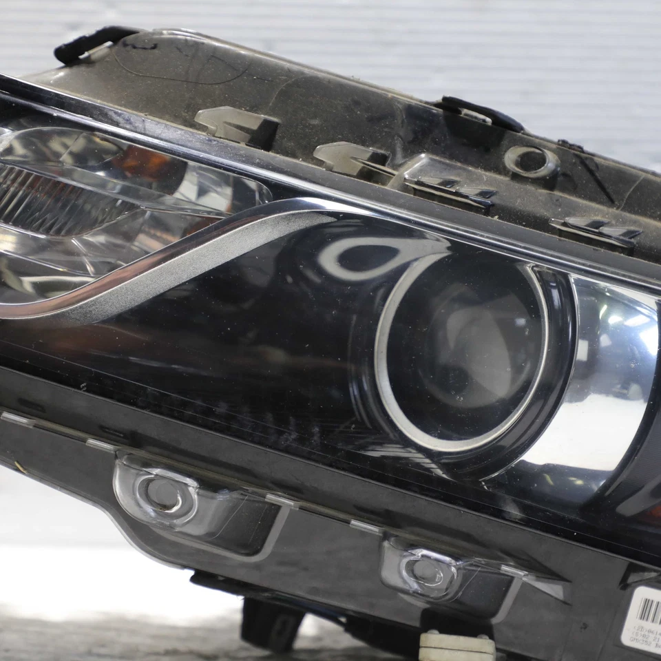 Conjunto de faros laterales izquierdo halógenos base Chevrolet Impala 2015-2020 84573235 Foto 4 de 4