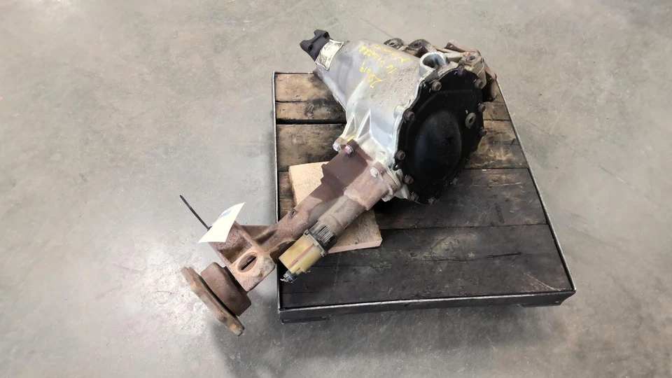 Used Differential Carrier Assembly fits: 2016 Gmc Sierra denali 2500 Front Axle Foto 2 de 4