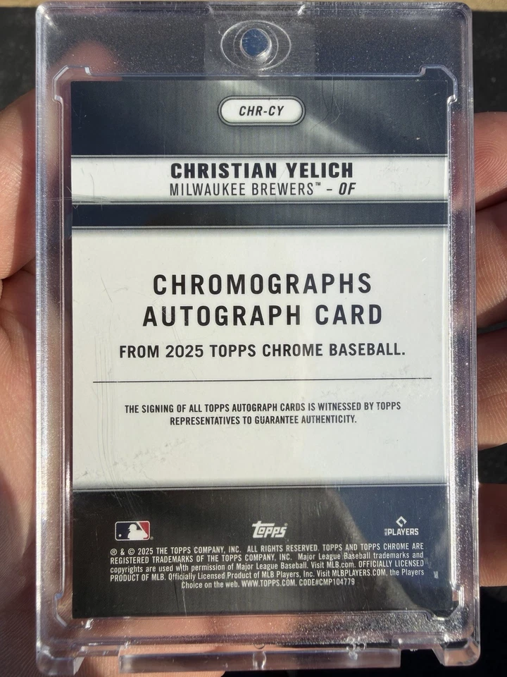 Cromógrafos Christian Yelich cromados Topps 2025 automáticos #31/50 Brewers Foto 2 de 3