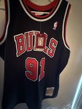 NWT Mitchell Ness Dennis Rodman 91 1997-98 Chicago Bulls Swingman Jersey L