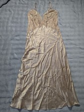 Marilyn Monroe by Warner's Beige Lace Slip Dress M Polyester 2087 48in