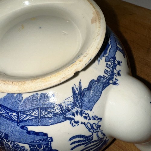 Vintage Unmarked "Blue Willow" Tea Pot Japan No lid - Picture 7 of 8