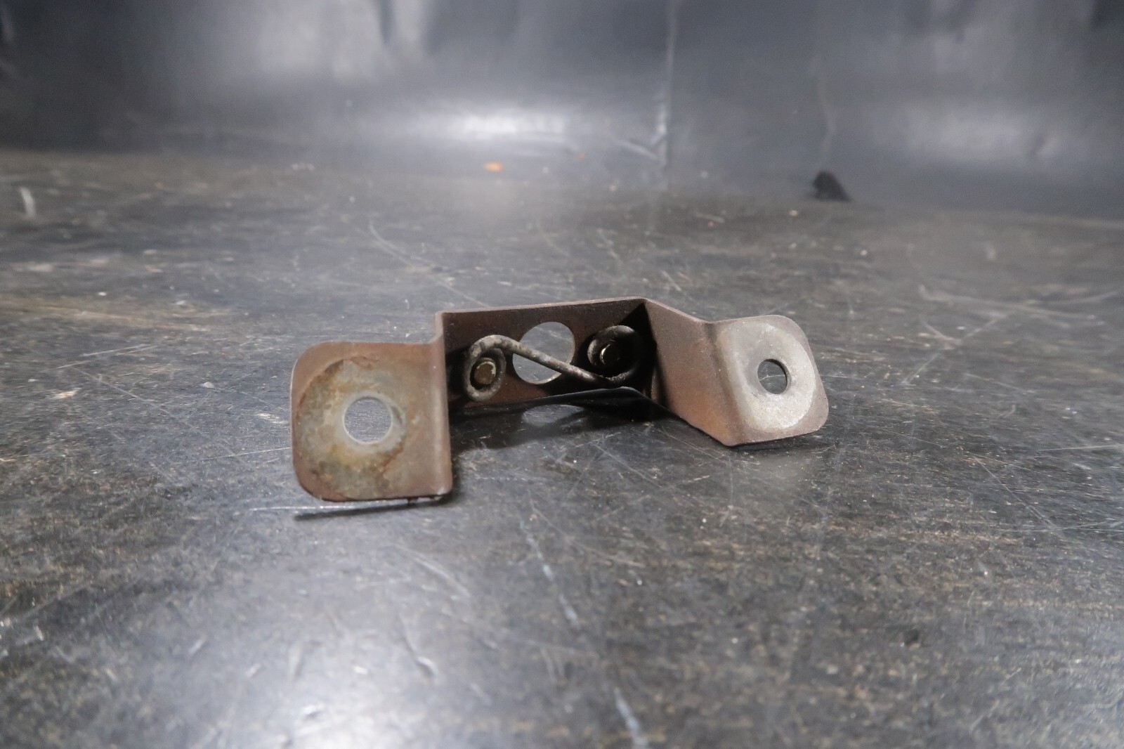 Beechcraft 35 Bonanza BE35 Center Cowling Fastener Bracket 35-910238-6 ...