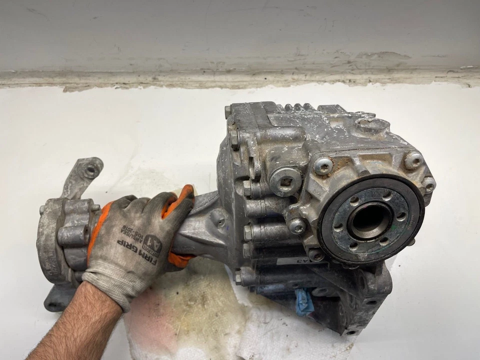 OEM GM Transfer Case Assembly fits 2014 Cadillac Srx ID AA3 - Image 4 of 4