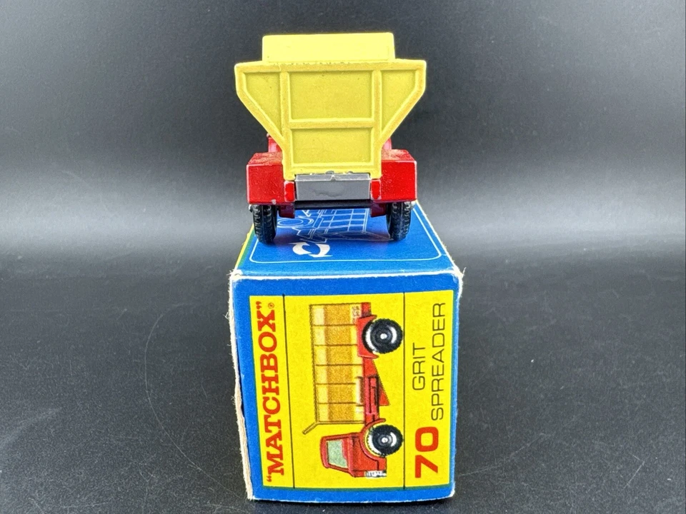1968 Vintage Matchbox #70 RED GRIT SPREADER Original Box FREE SHIPPING Lesney - Image 3 of 4