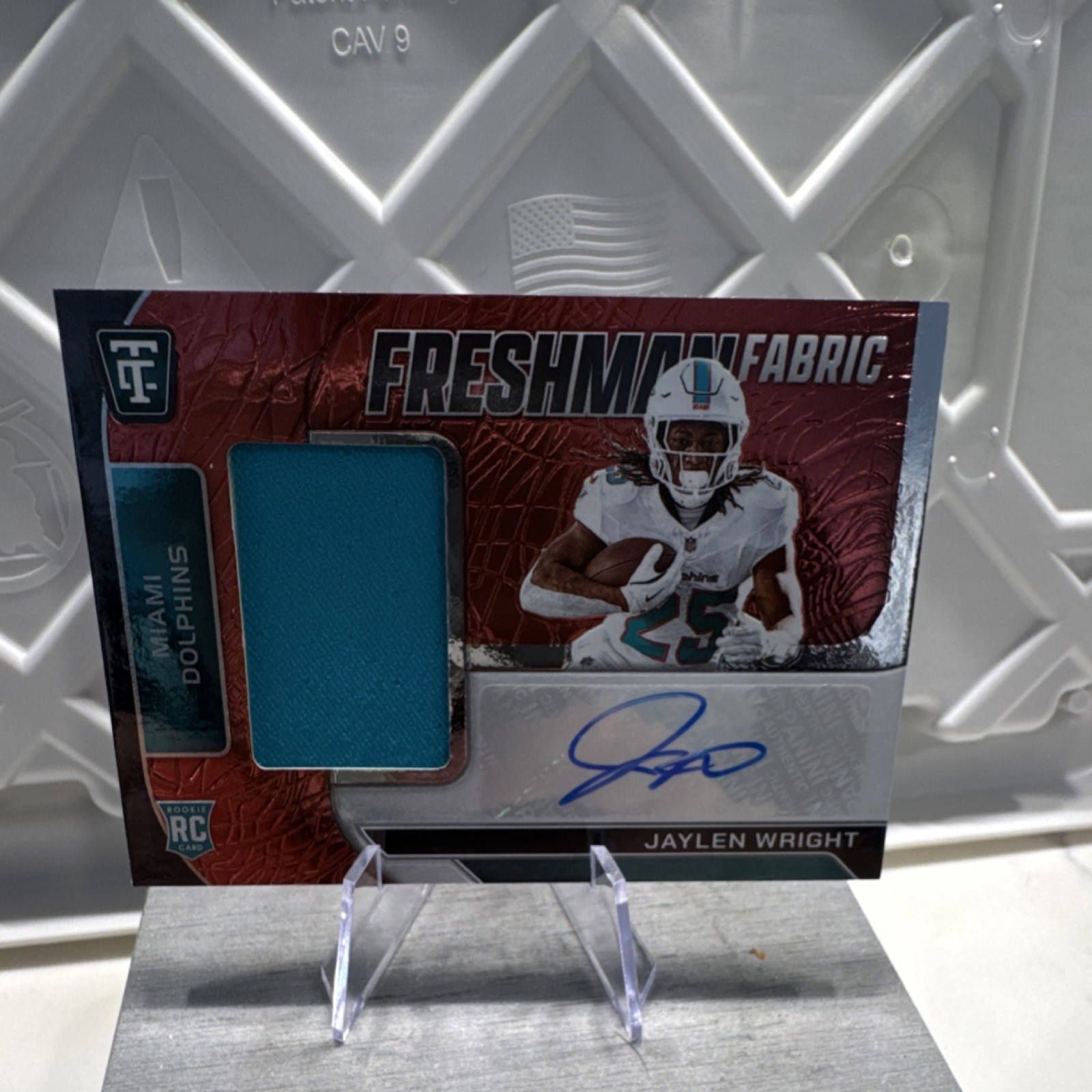 Jaylen Wright Panini Totally Certified Freshman Fabric Signatures #FFSJWT Mirror Red