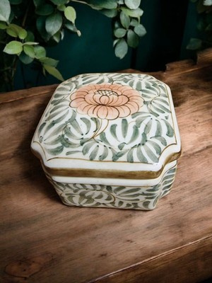 Vintage handbemalte Keramik Schmuckschatulle mit Lotus & Laub