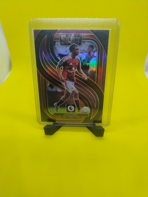 Leny Yoro - Manchester United 2024-25 Panini Select EPL Purple /140