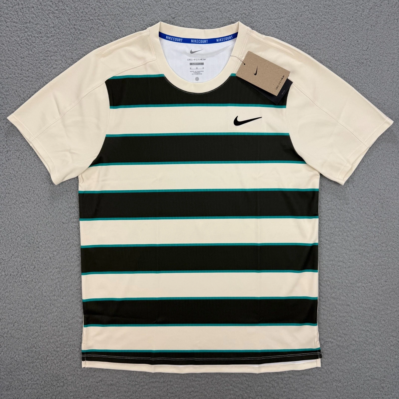 Nike Tennis Shirt Men Medium Pale White Carlos Alcaraz Roland Garros French Open
Opens in a new wind