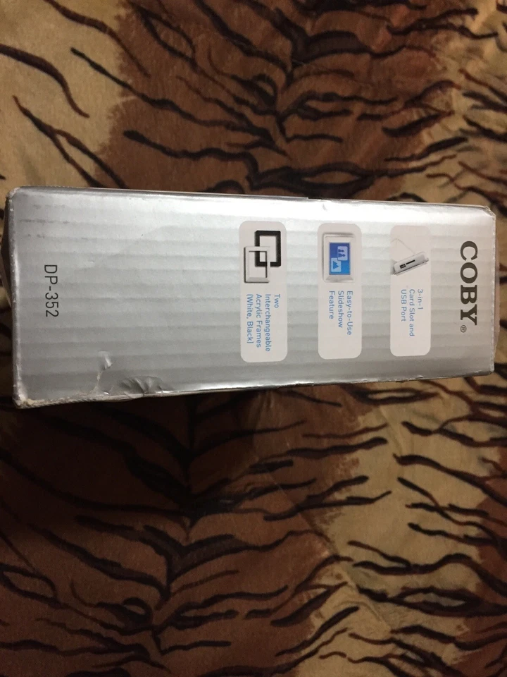 Coby DP-352 3.5" Digital Picture Frame - Image 3 of 4
