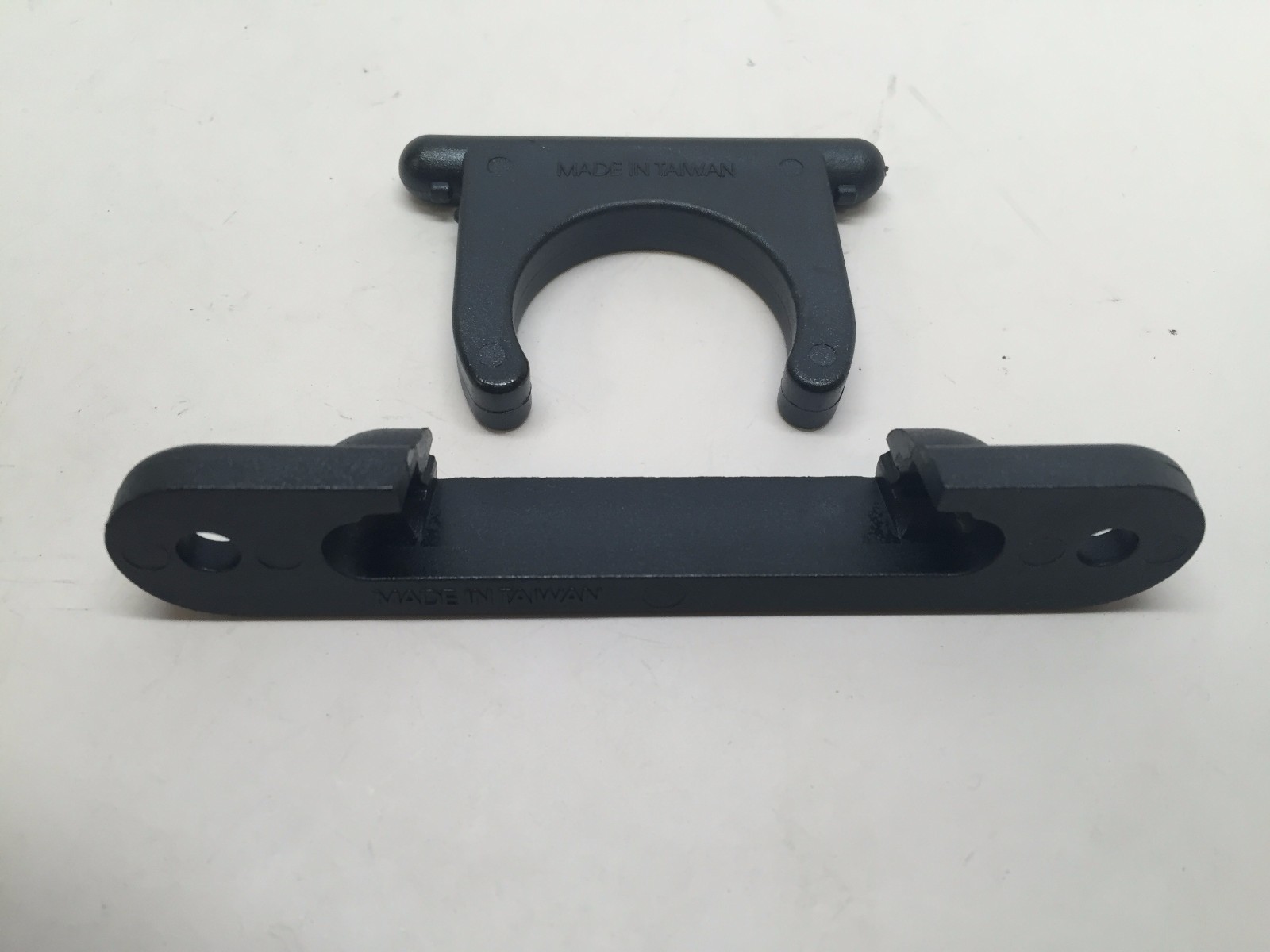 MARINE BOAT CANOE KAYAK PAIR OF BLACK NYLON FOLDING PADDLE CLIP 1-1/4" DIAMETER