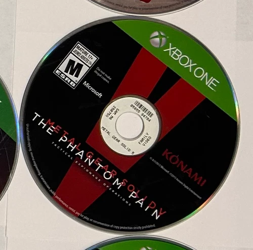 Metal Gear Solid V The Phantom Pain Microsoft Xbox One - Disc Only