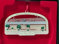 NEW IN BOX GOLDTONE SOUVENIR ORNAMENT WILLIAMS LUNCH ON LIMOGES DADE CITY, FLA