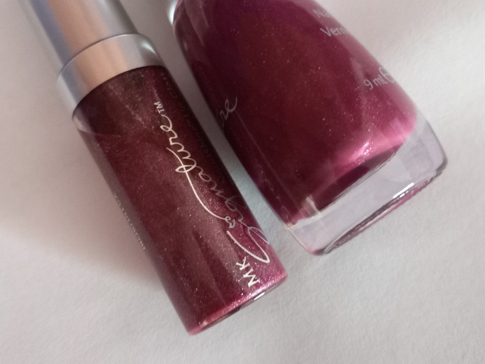 Mary Kay 009456 SUGARBERRY Signature Lip Gloss & 306500 BERRY BLISS