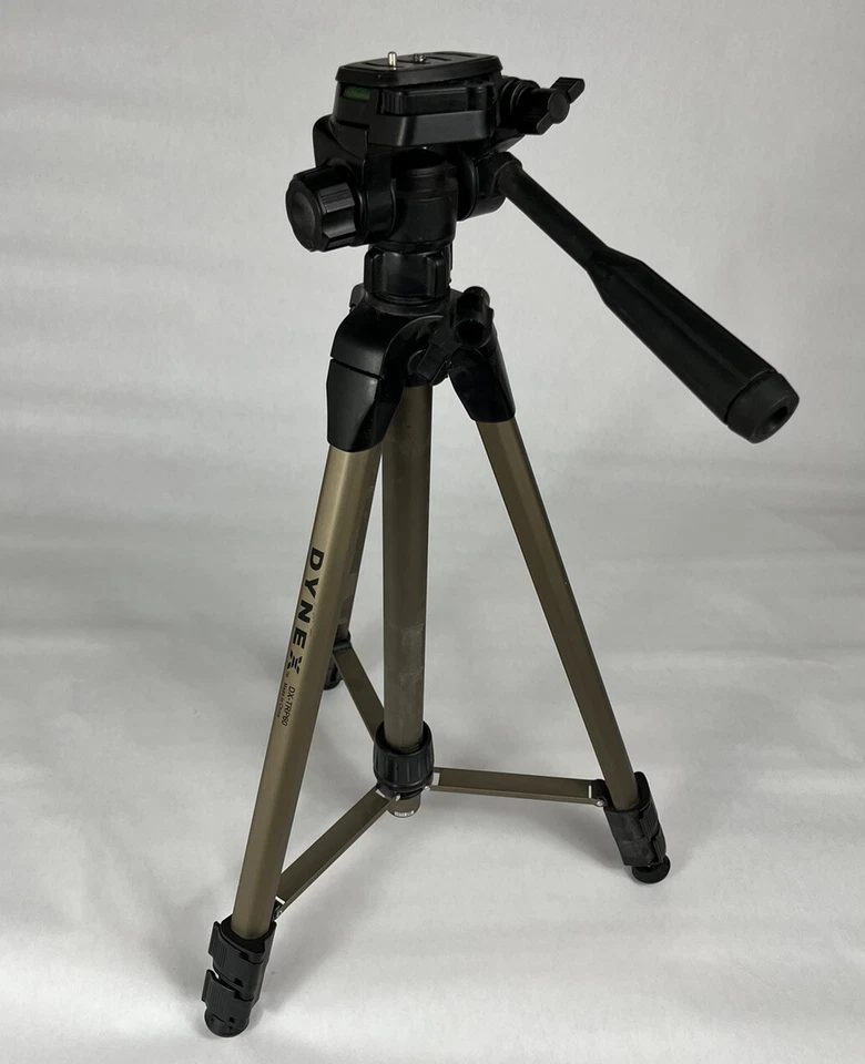 Dynex Universal Professional 60" Tripod DX-TRP60 Tripod WITH QUCIK RELEASE PLATE - Image 2 of 4