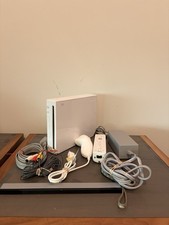 Nintendo Wii Console Bundle W/ Cords  Controller  Nunchuck