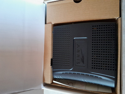 Arris Touchstone TM502B Telefon Kabelmodem in Schwarz wie neu OVP