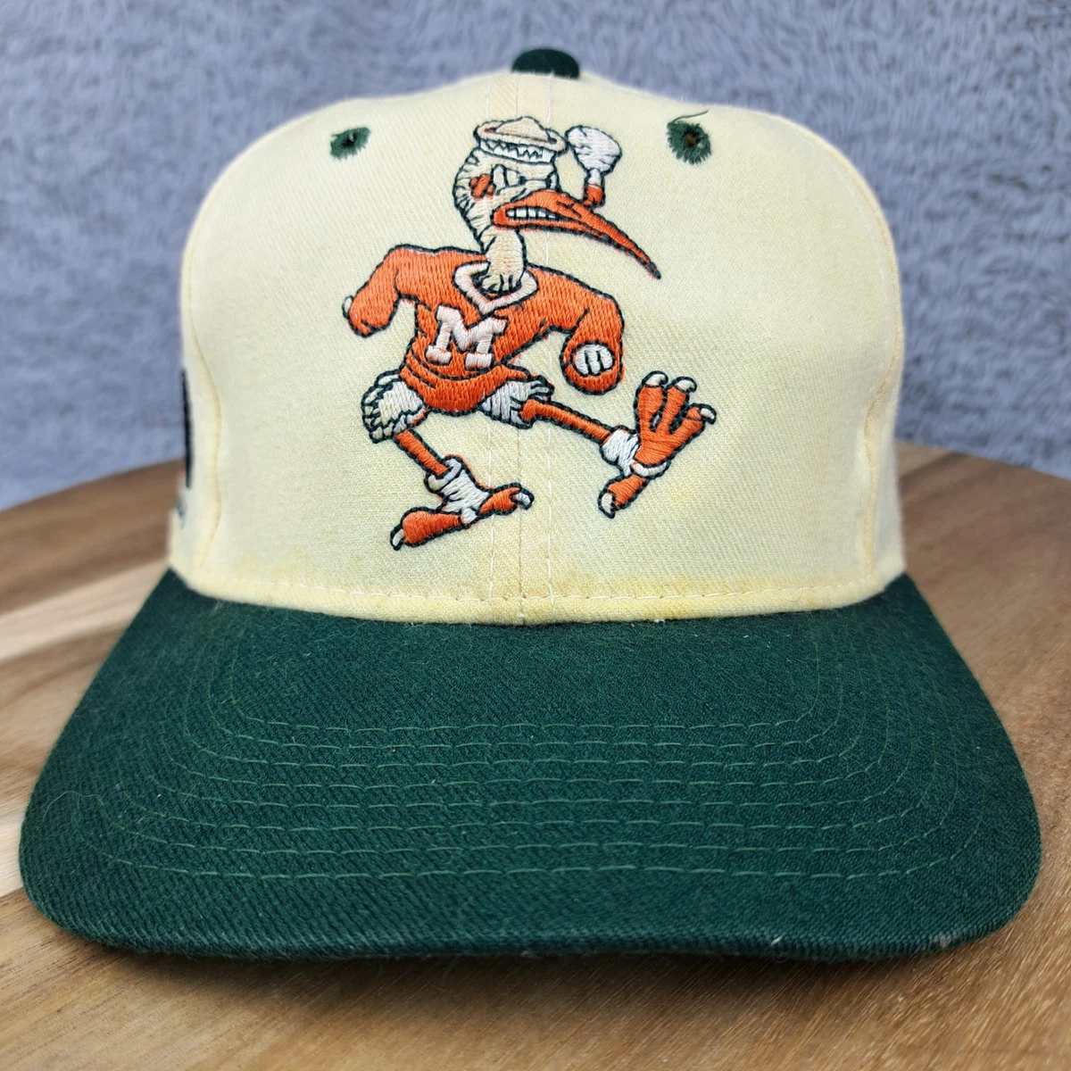 Preços baixos em Miami hurricanes fãs da NCAA Boné, Chapéus | eBay