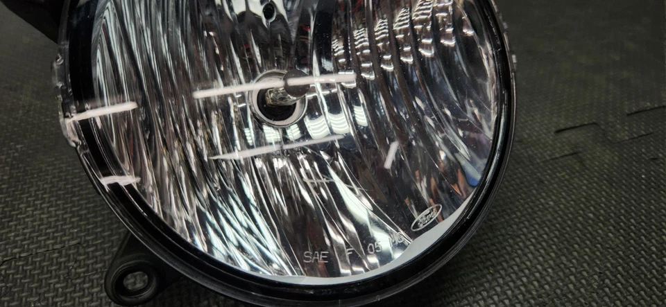 Manija de freno de emergencia Ford Mustang 2010-2014 con bota de cuero OEM Foto 4 de 4