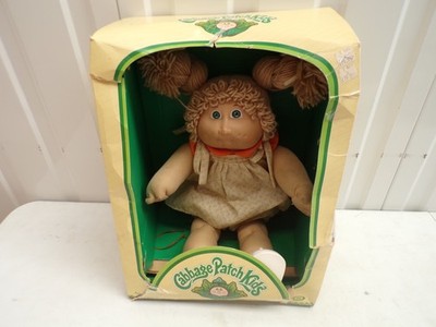 Vintage Ideal Cabbage Patch Kinder Puppe mit orangem Blumenoutfit und Box 1985