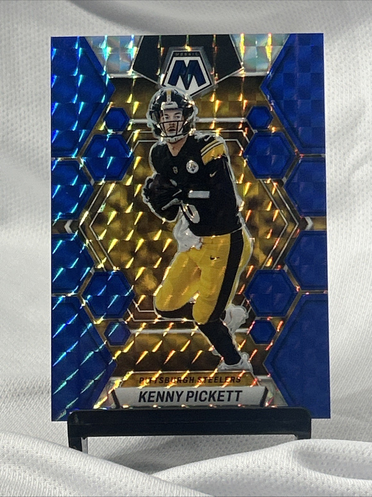 2023 Panini Mosaic Kenny Pickett Blue Prizm /99 Steelers Card #201🔥🔥