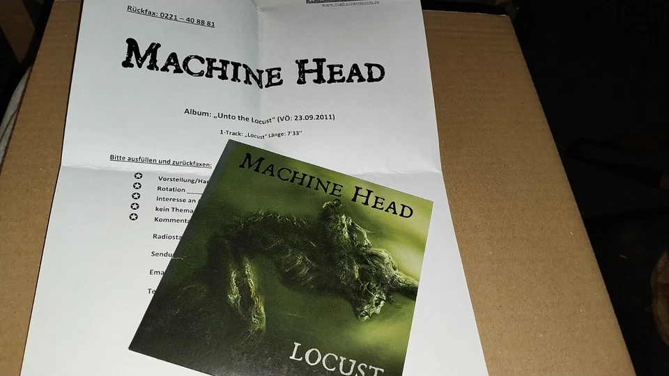 Maxi CD MACHINE HEAD - LOCUST /  1 Track Roadrunner 2011 Press kit - Bild 3 von 3