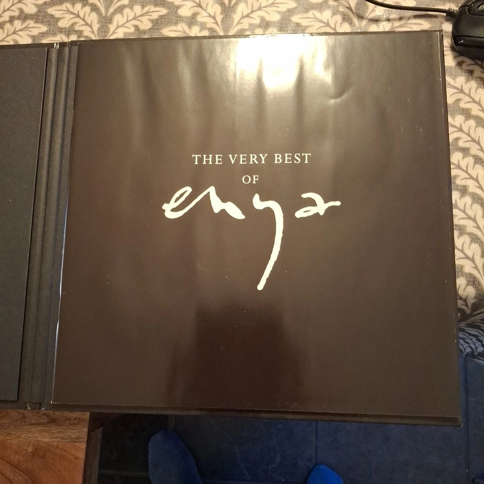 ENYA "THE VERY BEST OF ENYA" CD/DVD LTD EDITION 2009 NM (NO 12" VINYL) - Image 4 of 4