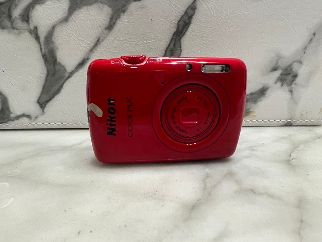 Nikon COOLPIX S01 Black Compact Digital Camera 10.0MP 3x Optical