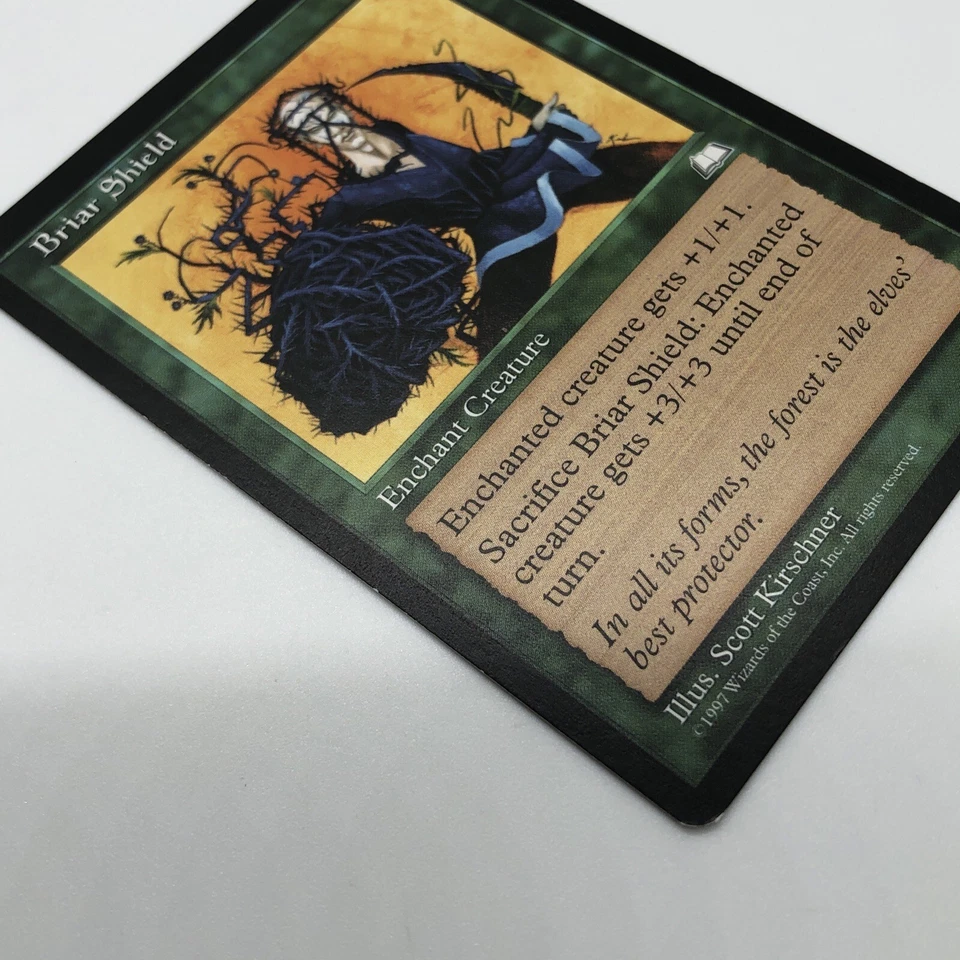 Magic The Gathering Briar Shield Weatherlight Creature Common - Image 3 of 4
