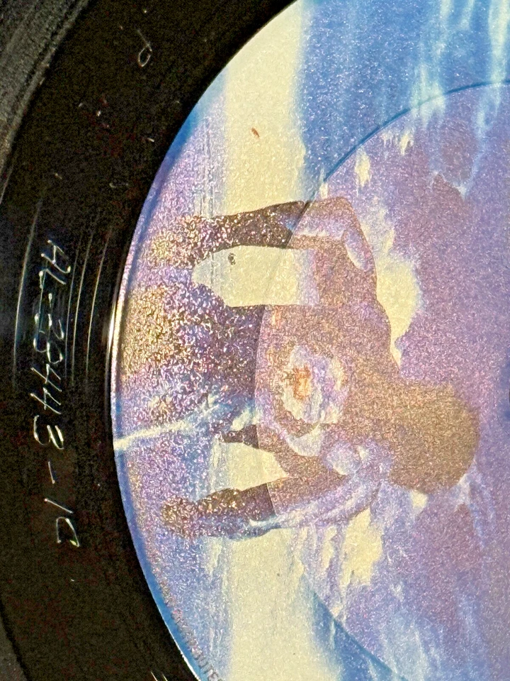 QUIET RIOT METAL HEALTH VINYL RECORD LP  CUM ON FEEL THE NOIZE LP - Image 4 of 4