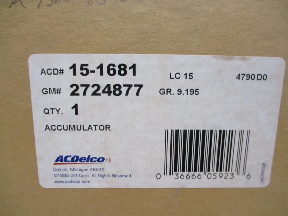 GM Chevy GMC AC Accumulator Receiver Drier 2724877 - Image 3 of 4