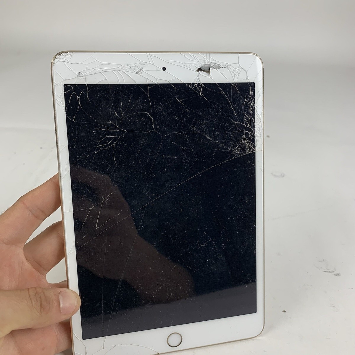 Apple iPad mini3 ゴールド iPad mini 3 64GB Wifi Gold (2014) - Refurbished product