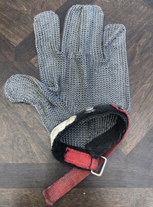 Metal Chain Mail Small mesh Safety Glove SS 5 Finger L Dual Hand Wrist SafTgard
