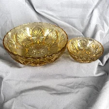 Vintage MCM Anchor Hocking Chip and Dip Set Amber Medallion Honey Gold Star