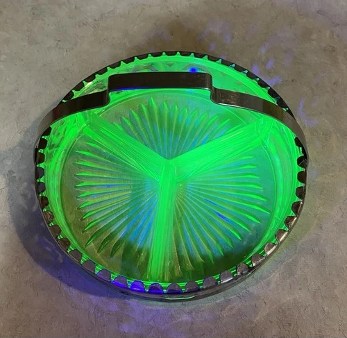 Vintage Uranium Glass 3‑Section Divided Relish Dish~Candy Dish~Metal Caddy