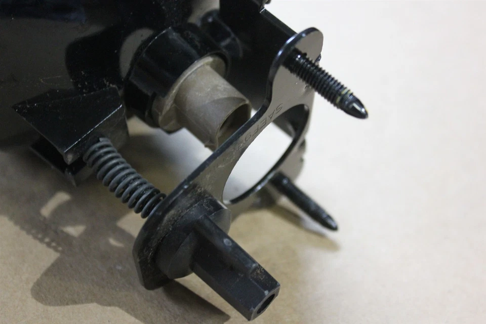 Luz antiniebla GM 97-07 16530890 OEM de fábrica Foto 4 de 4