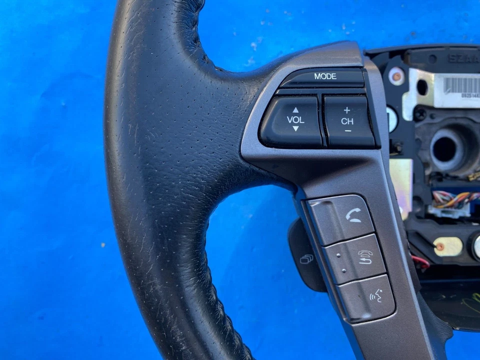 GENUINE 2011-2017 HONDA ODYSSEY  STEERING WHEEL W/ CRUISE CONTROL SWITCH OEM - Image 3 of 4