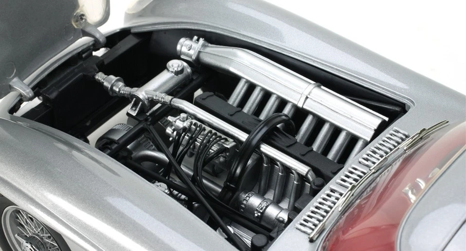 Mercedes Benz 1:12 GT coche de carreras personalizado carrocería metálica modelo 18 carreras Foto 2 de 4