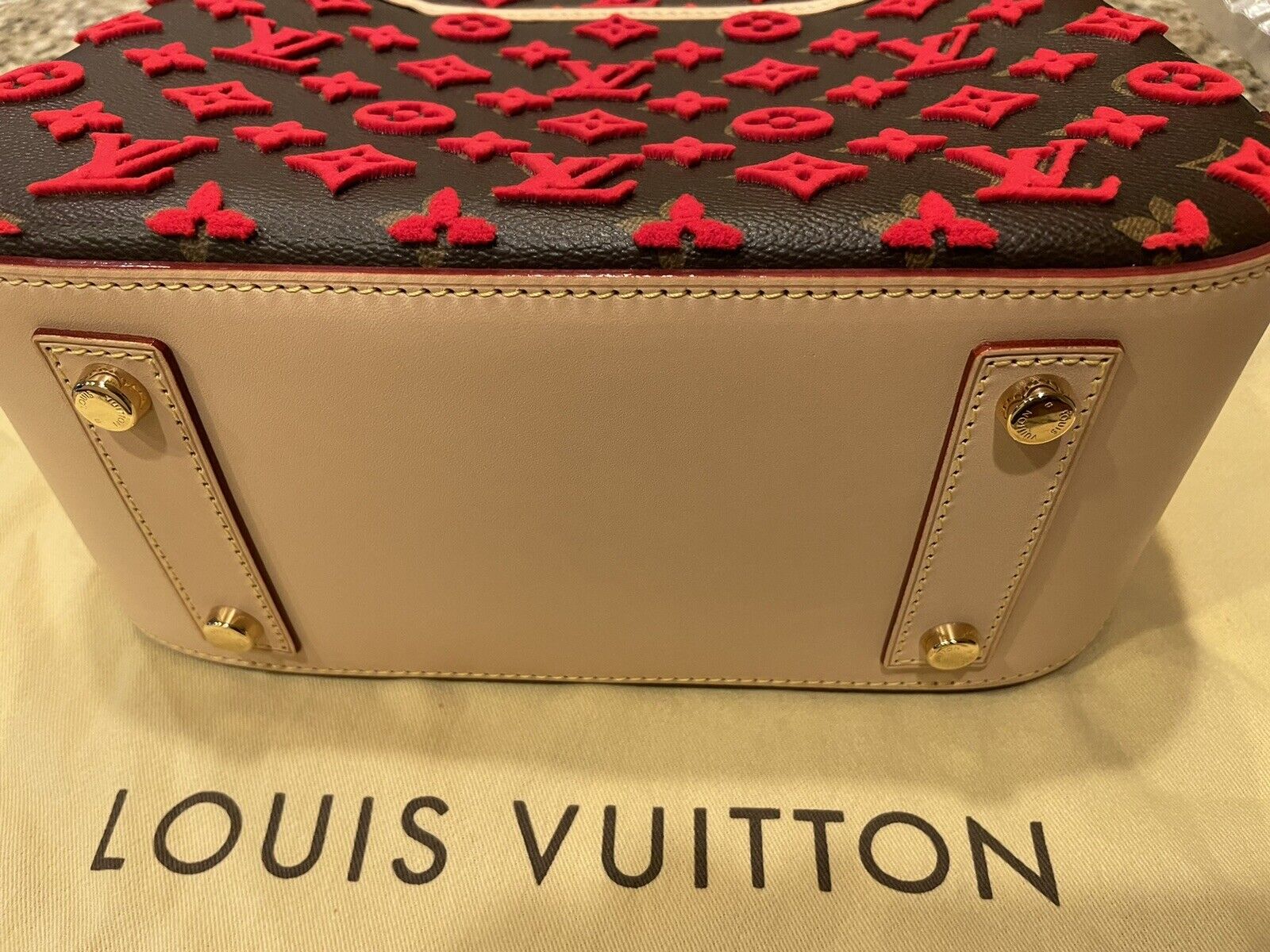 Louis Vuitton Monogram Canvas Tuffetage Deauville Made in France