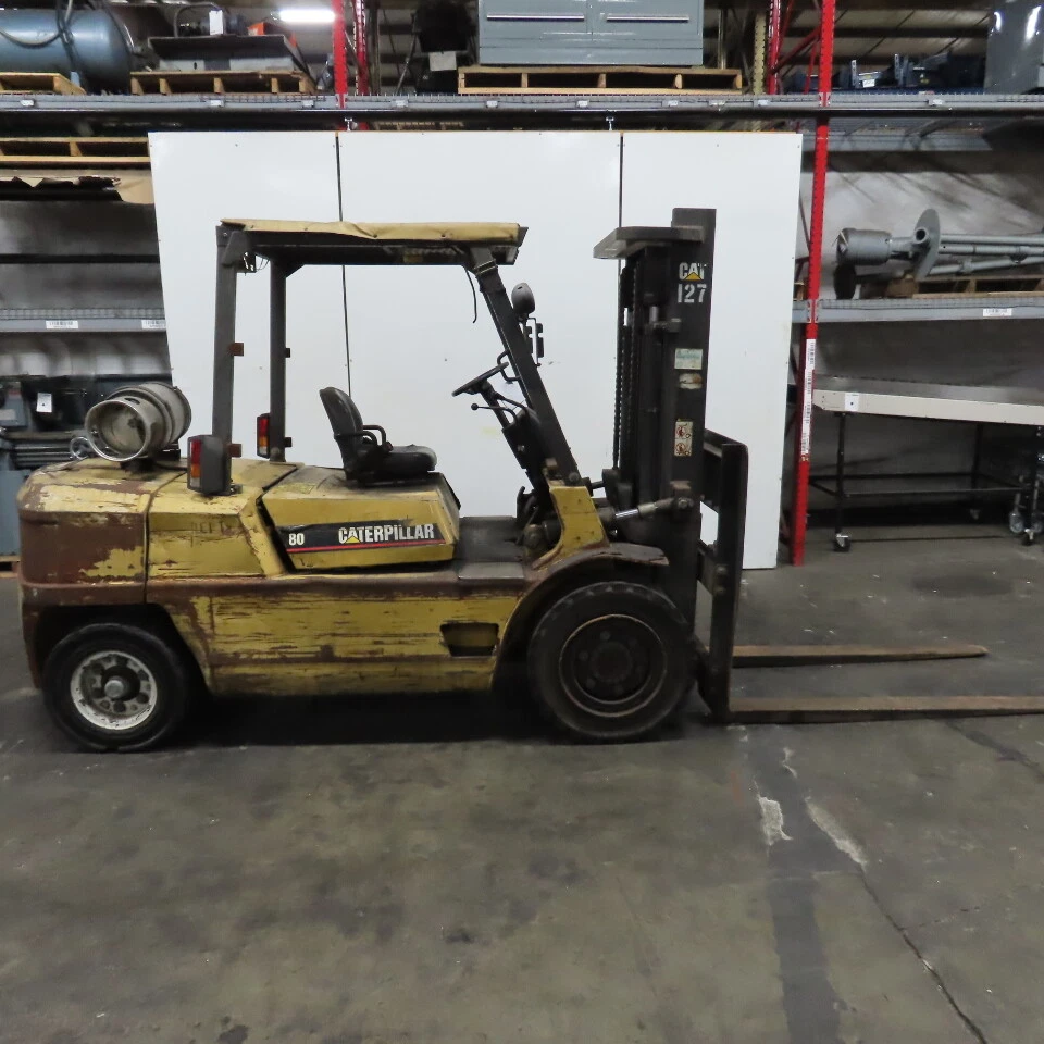 Caterpillar GP50 11,000LB Forklift 2 Stage LPG Gas 120" Lift 65" x 6" Forks - Image 3 of 4