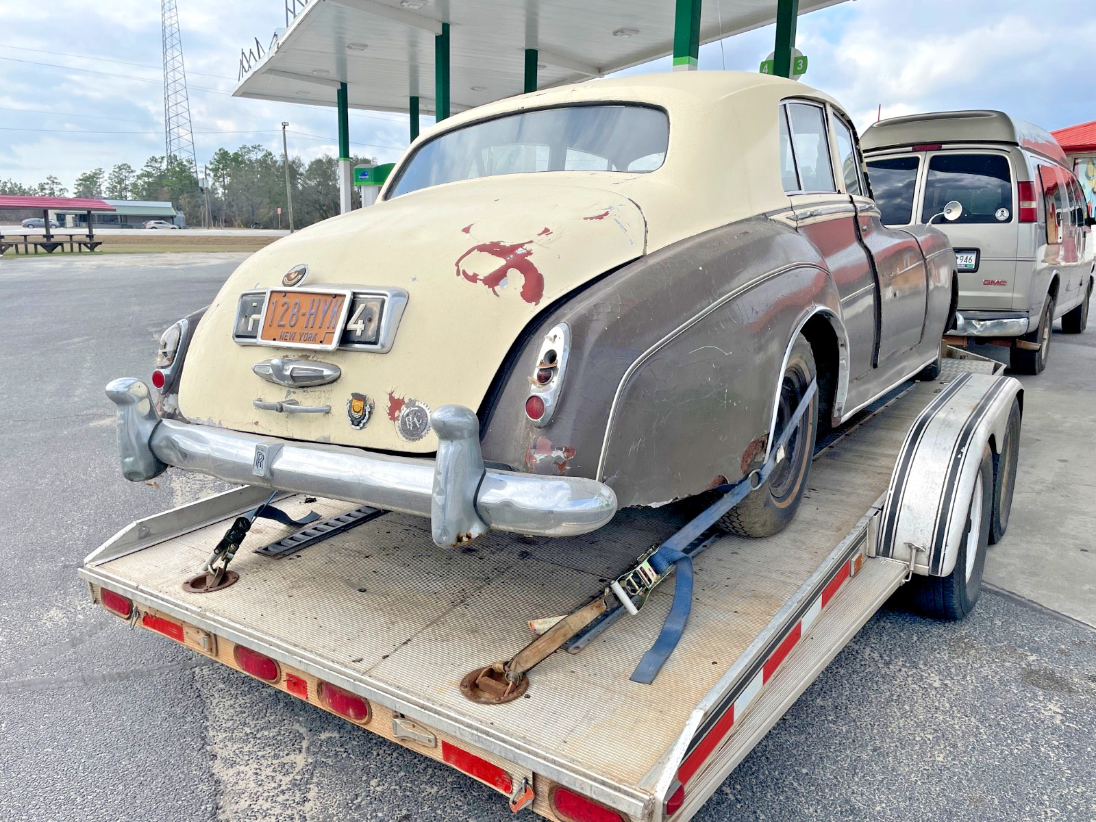 ROLLS ROYCE CLOUD BENTLEY WIPER RESTS. LARGEST USED 1946-1965 INVENTORY ON EARTH