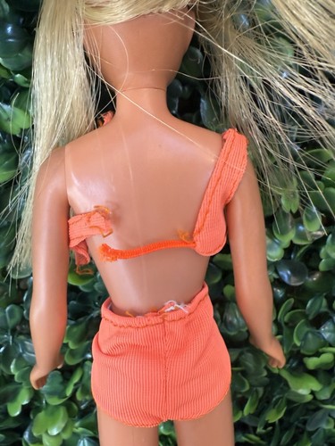MUÑECA PATRÓN MALIBU #1069 vintage años 70 con traje de baño naranja de dos piezas - Imagen 5 de 14