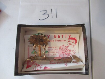 Beer can bottle opener vintage Nice #311 Pretty Betty
