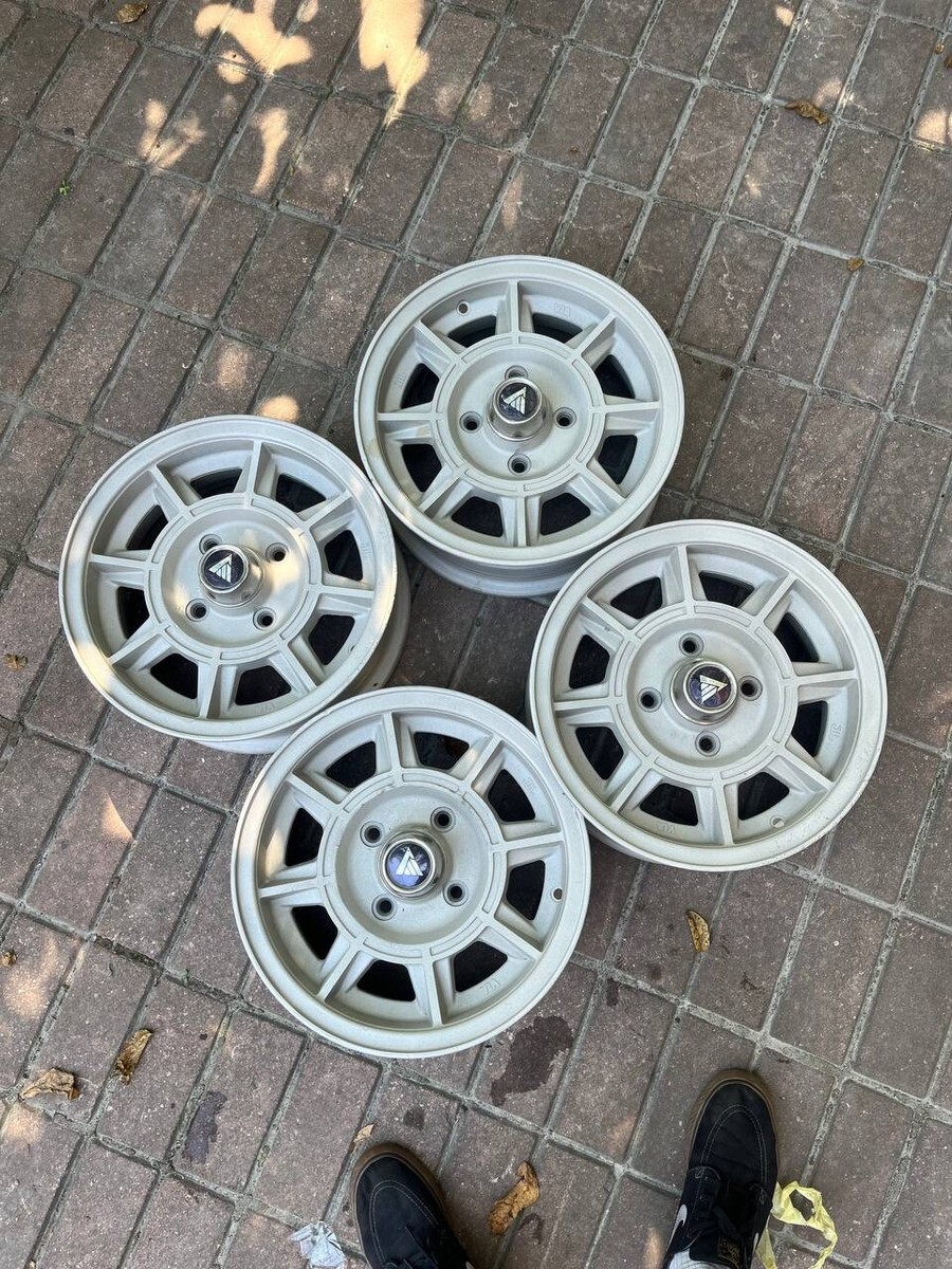 SET(4) 14x5.5J R14X5.5J 4x114.3 ET25 Old School Japanese SET(4) 14x5.5J R14X5.5J 4x114.3 ET25 Old School Japanese