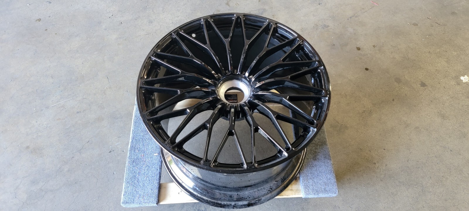 LAMBORGHINI AVENTADOR S SV SVJ REAR DIANTHUS WHEEL RIM OEM 470601017AG